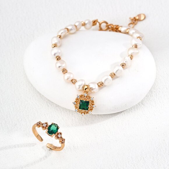 925 Gold Emerald CZ Filigree Adjustable Ring - Picture 4 of 4